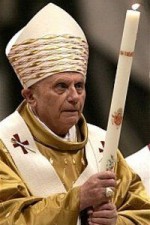 benedict-XVI-1-pray-candle