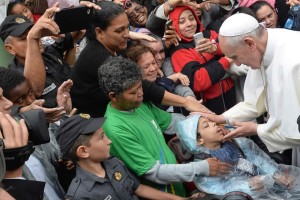 image.adapt.960.high.pope_brazil_day3_01a